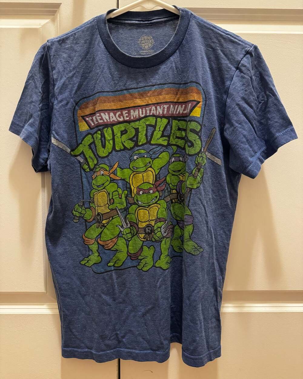 Teenage Mutant Ninja Turtles Vintage Character Group Graphic Tee Blue Small